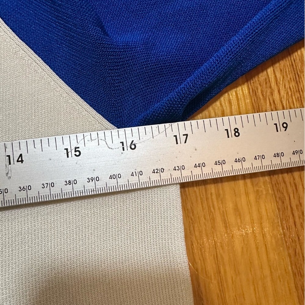 ST John’s royal Blue & White Knit Top Size P (#1) - Picture 12 of 12